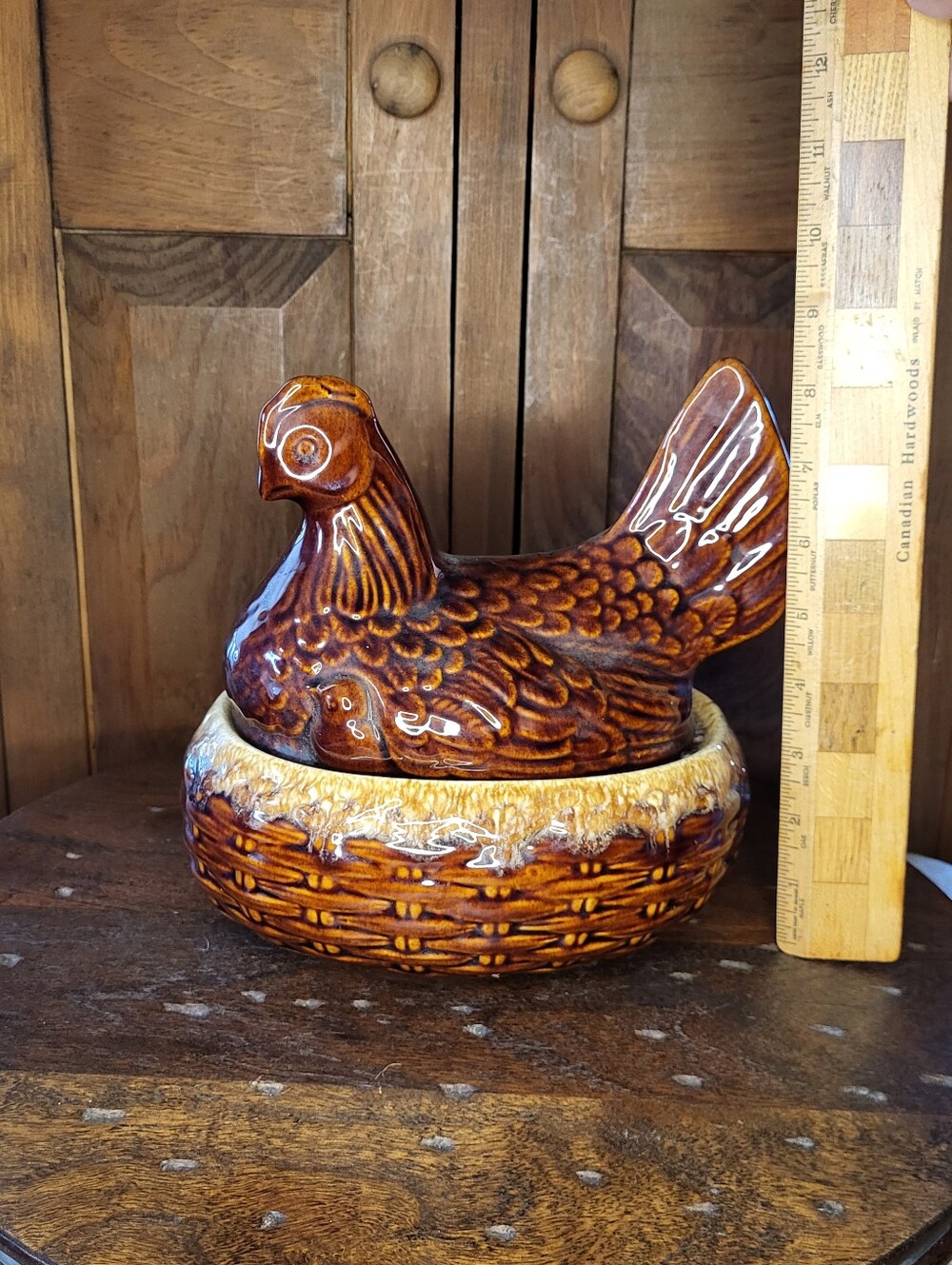 Hull Pottery Nesting Hen - Picture 6 of 14